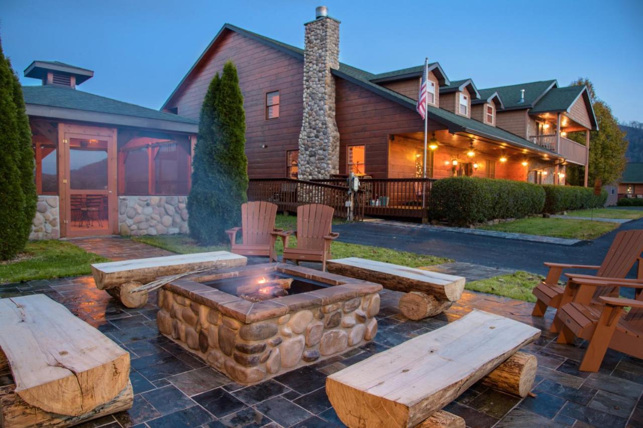 Berry Springs Lodge Сивиървил Екстериор снимка