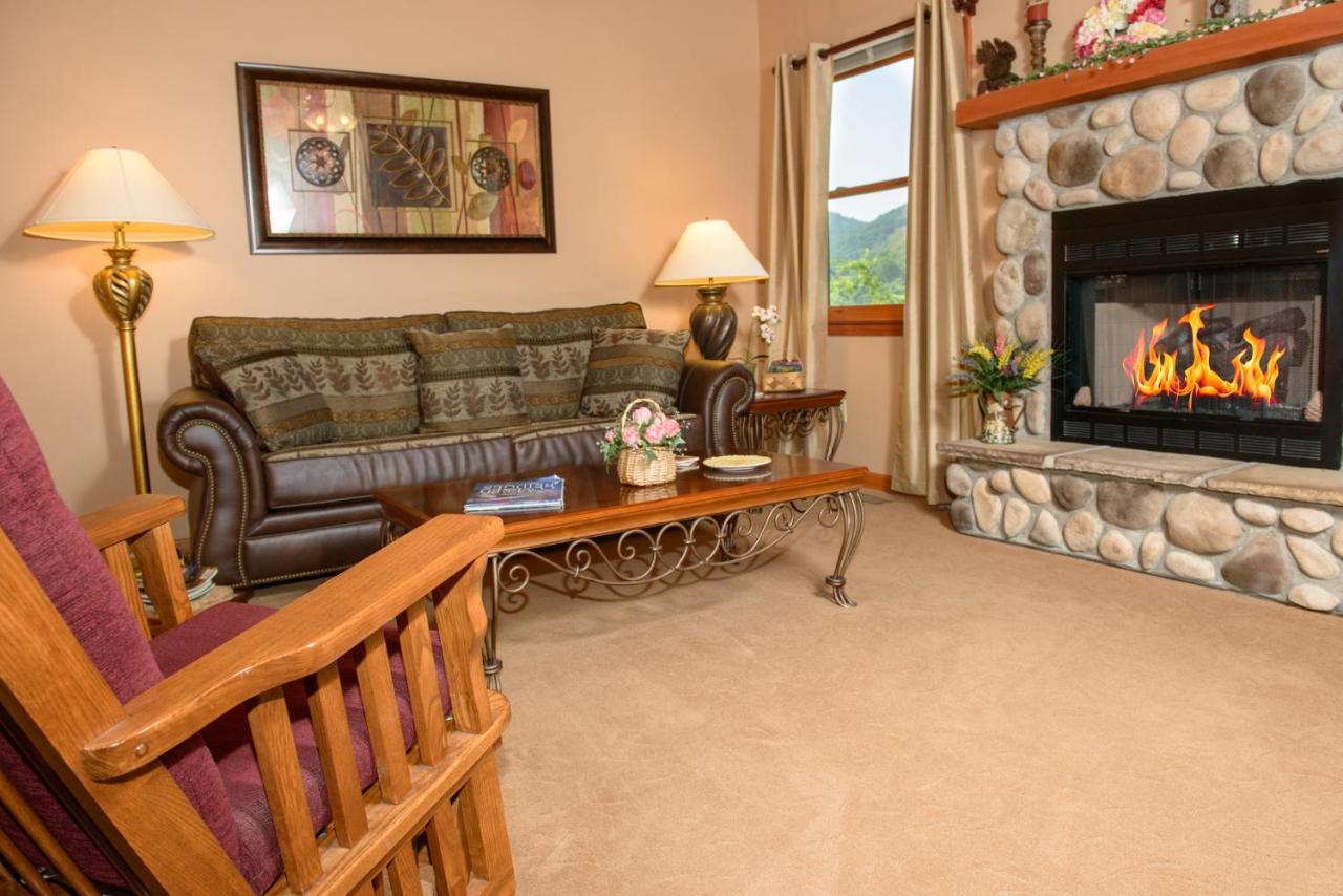 Berry Springs Lodge Сивиървил Екстериор снимка