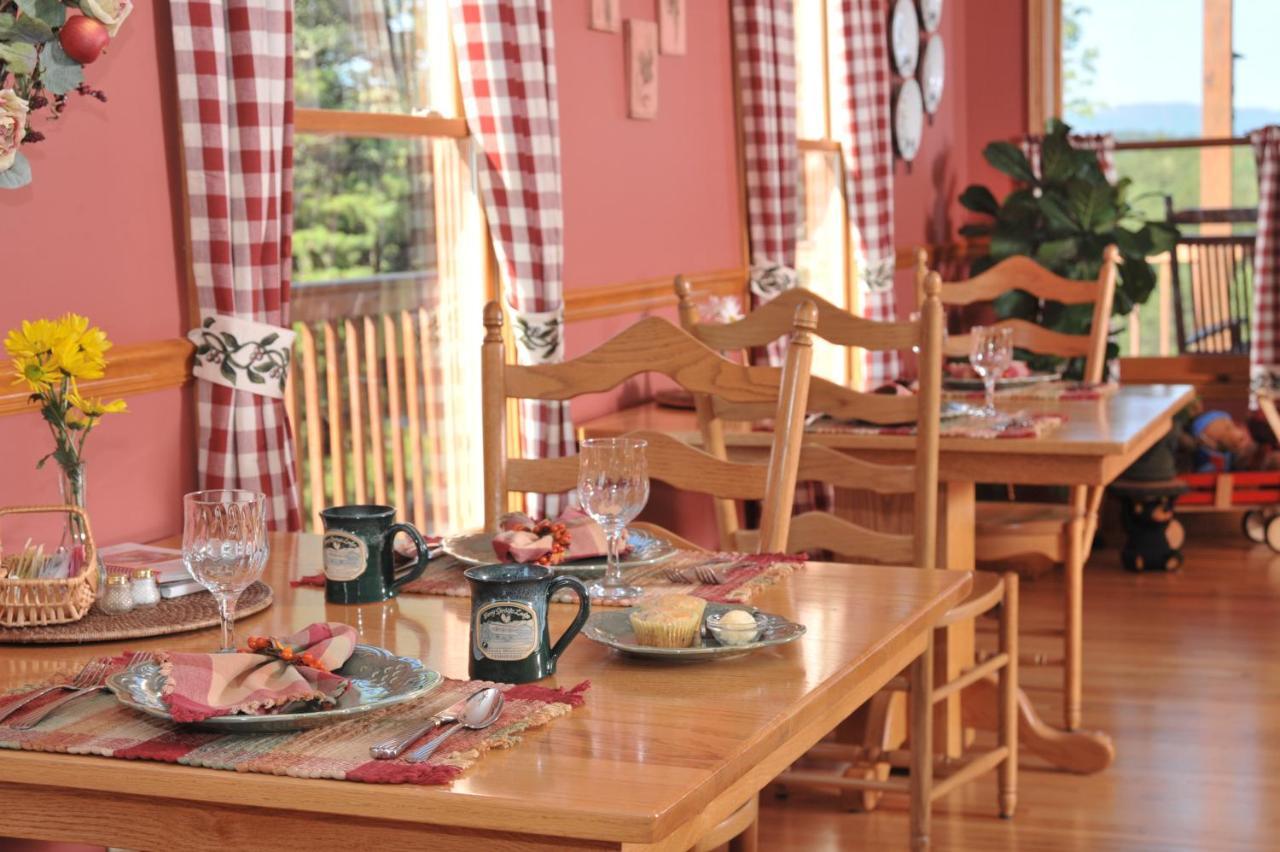 Berry Springs Lodge Сивиървил Екстериор снимка