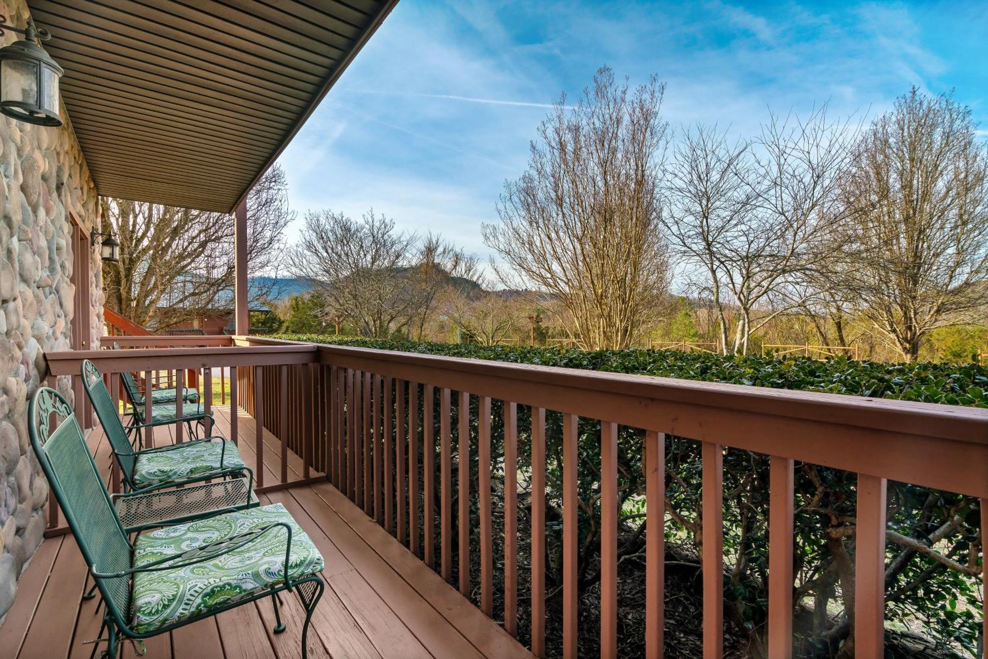 Berry Springs Lodge Сивиървил Екстериор снимка