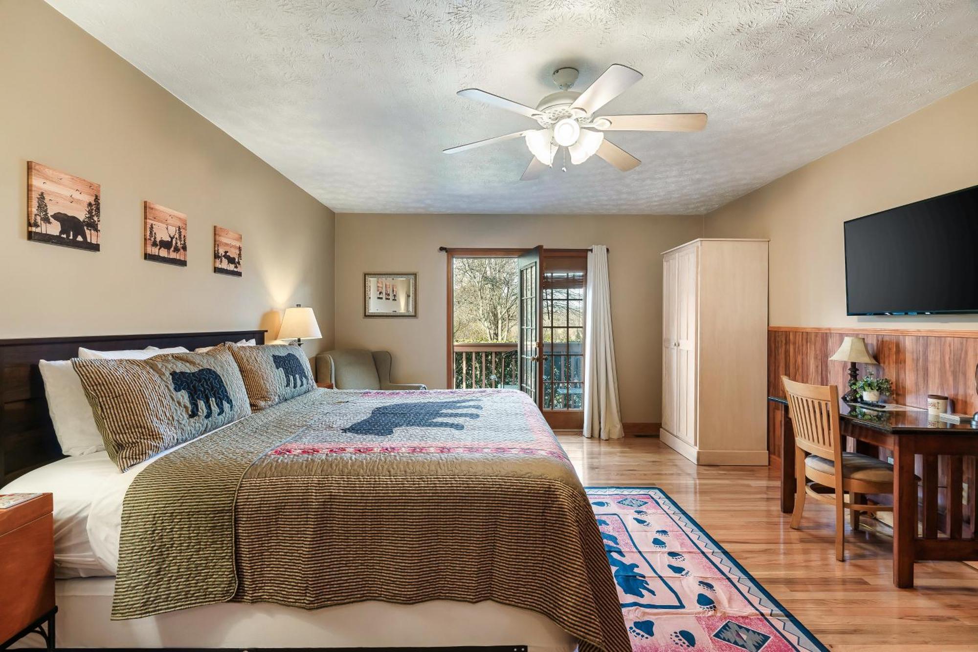 Berry Springs Lodge Сивиървил Екстериор снимка